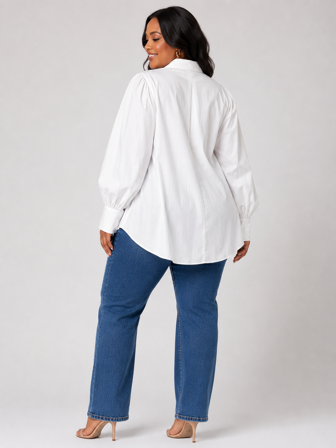 Classic White Button-Up Shirt – Size XXL