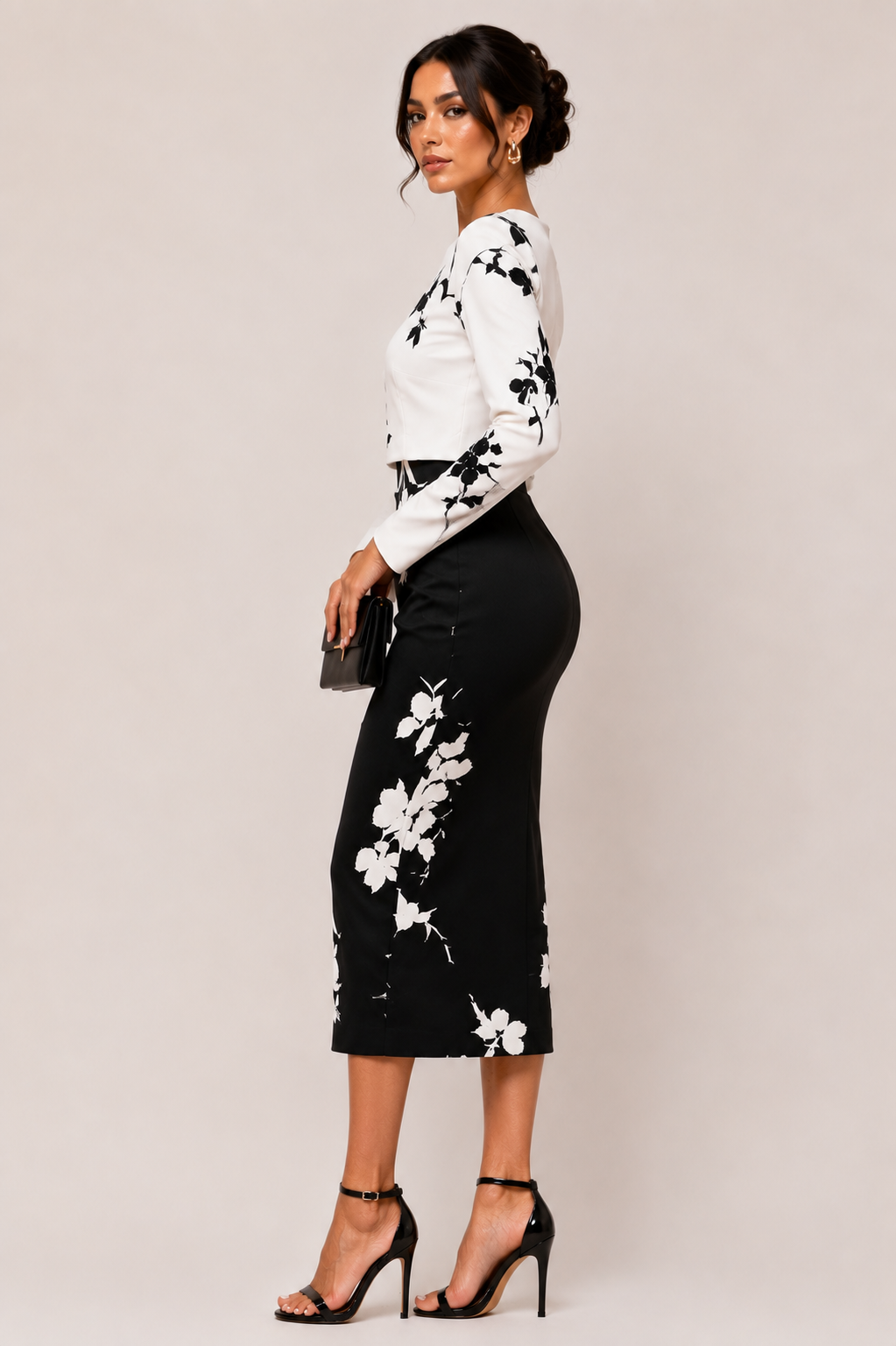 Elegant Black & White Floral Midi Dress Size M