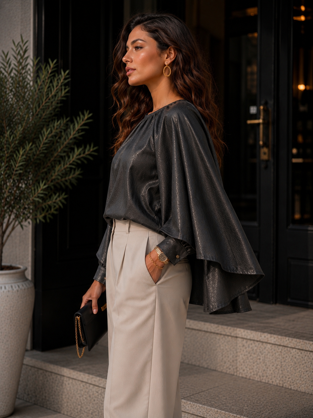 Elevate your wardrobe with effortless sophistication. Size M