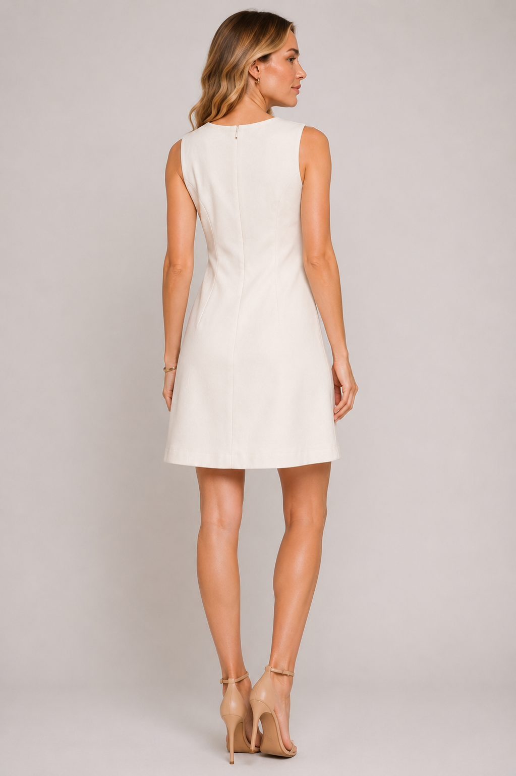 Elegant White A-Line Dress Size S